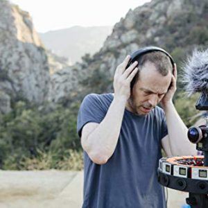 Zoom Virtual Reality Audio Recorder Microphone Bundle - Image 3
