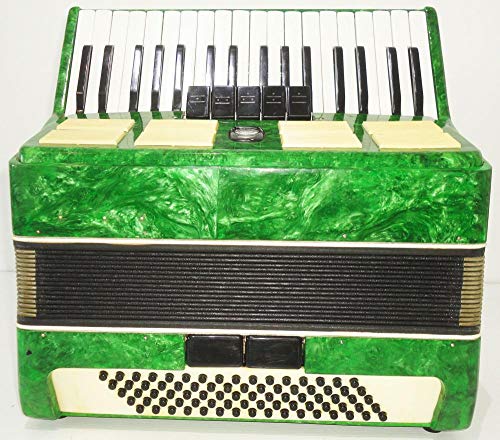 Excellent Accordion Siberia, made in Russia, 80 Bass, Very Beautiful sound