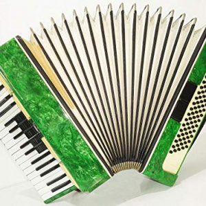 Excellent Accordion Siberia, made in Russia, 80 Bass, Very Beautiful sound - Image 2