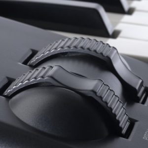 Alesis Q88 88-Key USB MIDI Keyboard Controller for Seamless Music Production & Performance 🎶 - Image 4