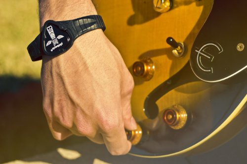Pickbandz PRO Guitar Pick Holder Silicone Wristband in Black Raven