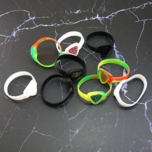 JinQu 2-Pack Guitar Pick Holder Silicone Wristband - Image 4