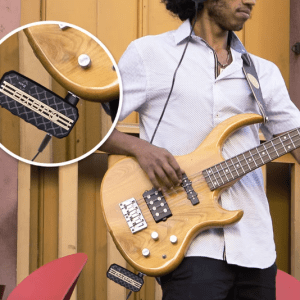 Portable Mini Headphone Bass Guitar Amplifier with 6 Sound Effects – Perfect for Home and Travel Practice - Image 3